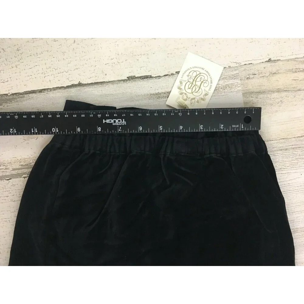 The Beaufort Bonnet Company Beasley Bag Skirt Newport Night Black Velveteen 5